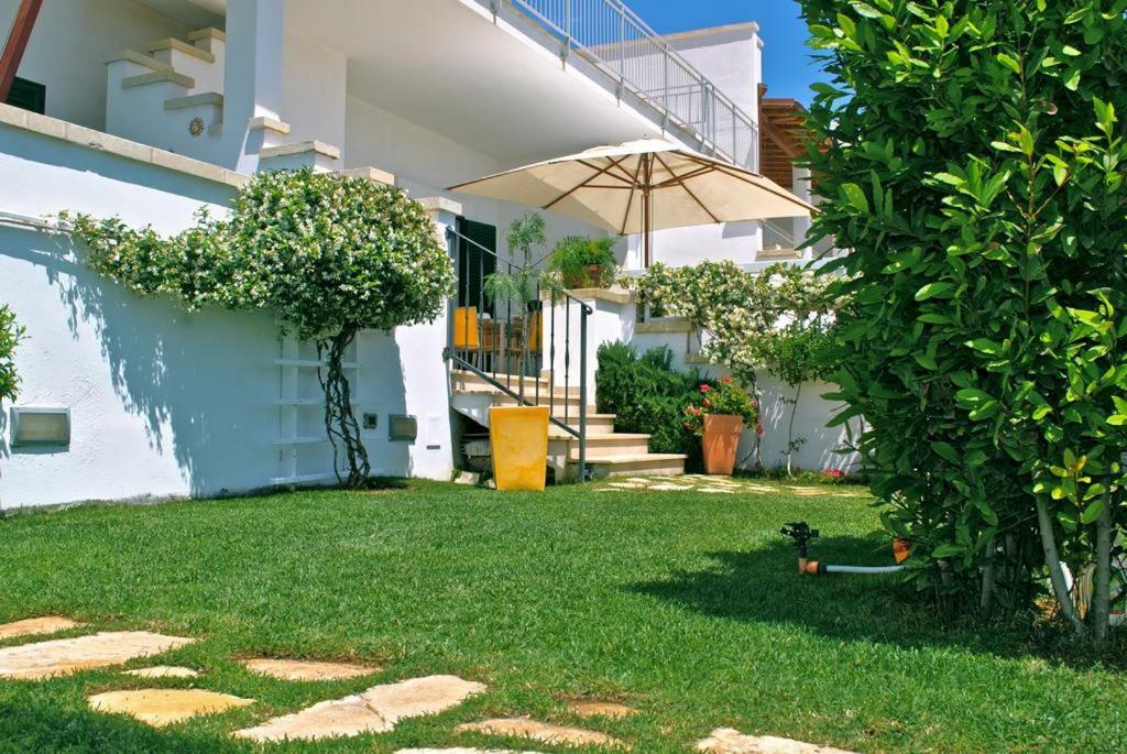 Leukasia Marina Di Pescoluse Exterior photo